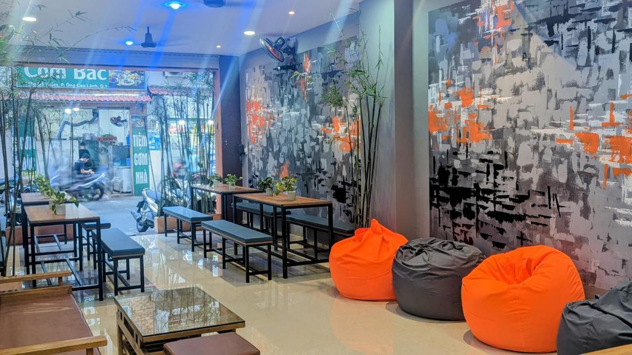 Hostel Base Backpackers Ho-Chi-Minh-Stadt Exterior foto